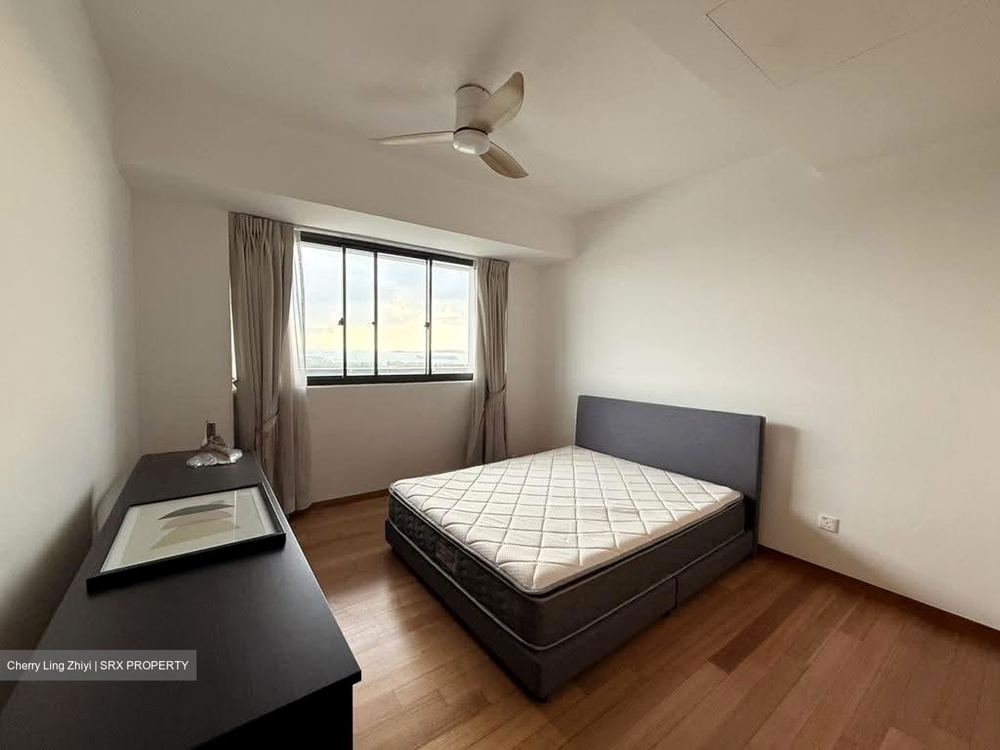 Marina Bay Residences (D1), Condominium #633430471